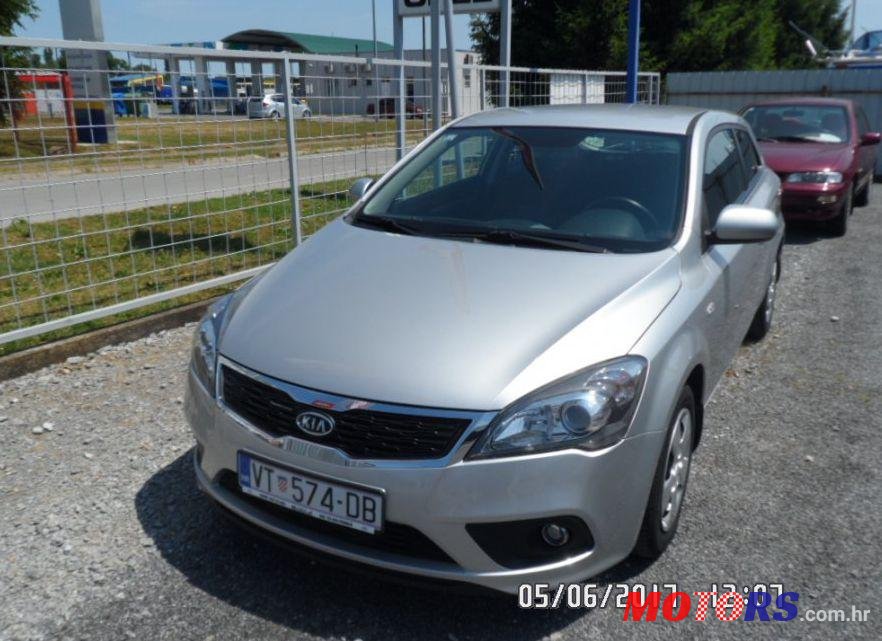 2011' Kia Pro Ceed 1,4 Lx photo #1