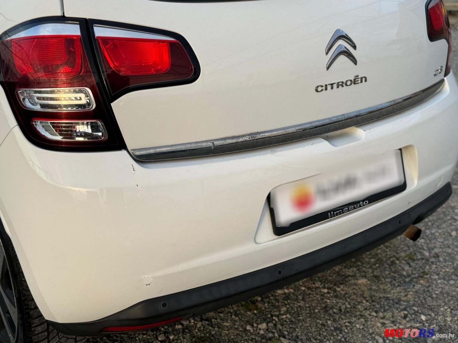 2016' Citroen C3 C3 1.2 Vti photo #4