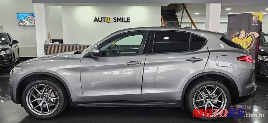 2017' Alfa Romeo Stelvio 2,2 Diesel photo #2