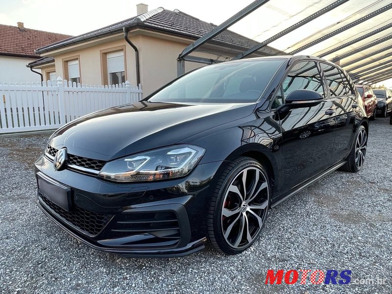 2017' Volkswagen Golf VII 2,0 Tdi photo #1