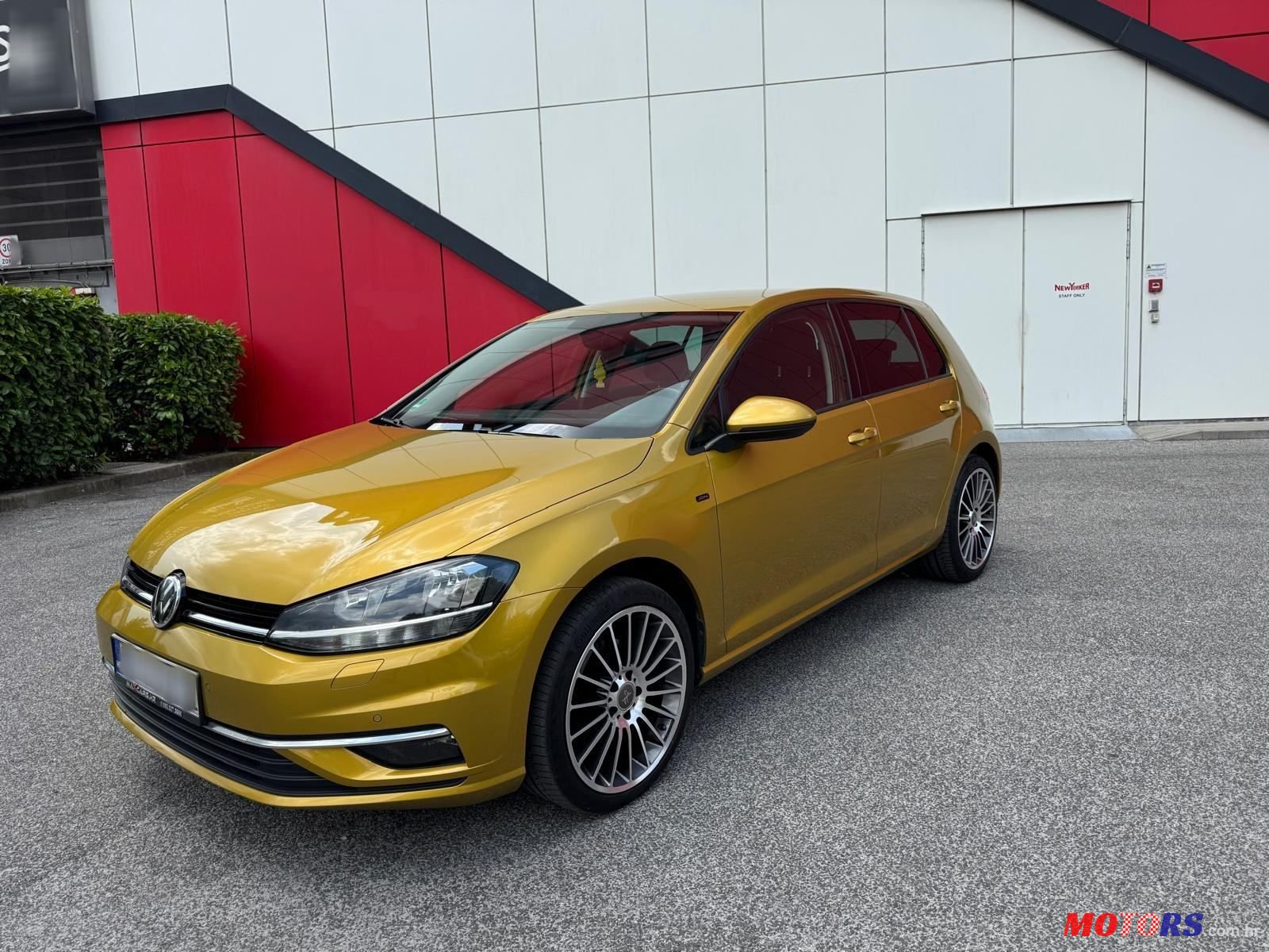 2018' Volkswagen Golf VII 1,6 Tdi Bmt photo #2