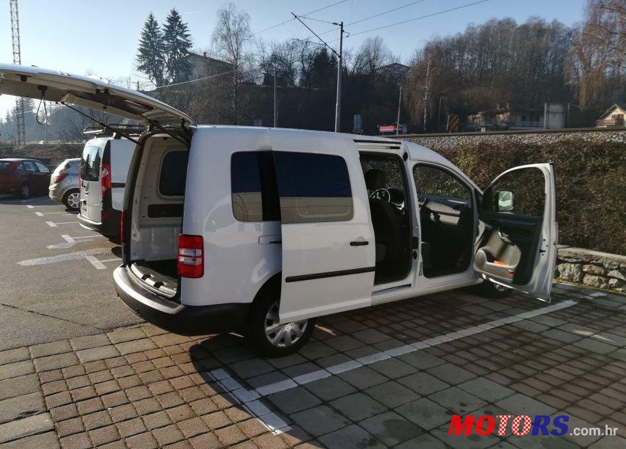 2012' Volkswagen Caddy photo #1