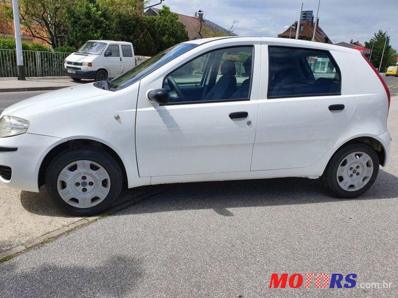 2005' Fiat Punto 1,2 photo #1