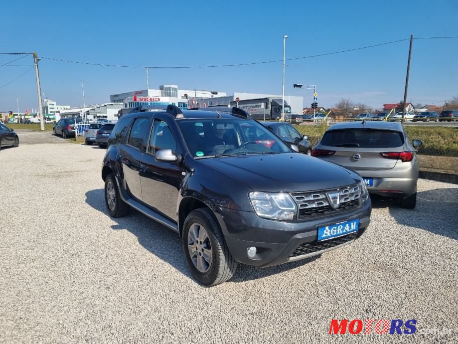 2015' Dacia Duster photo #2