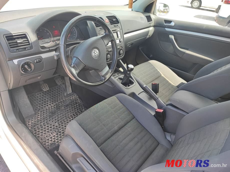 2007' Volkswagen Golf 5 1,4 photo #5
