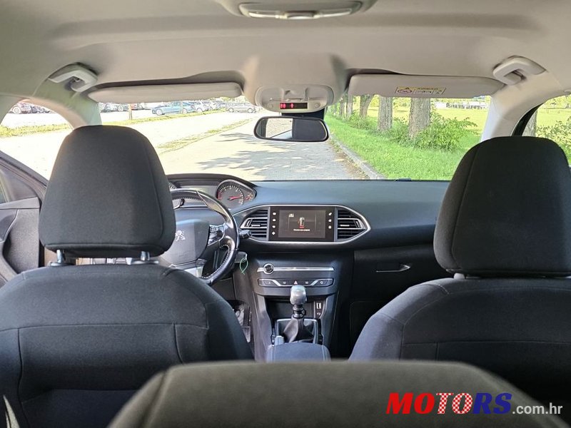 2014' Peugeot 308 Sw photo #5