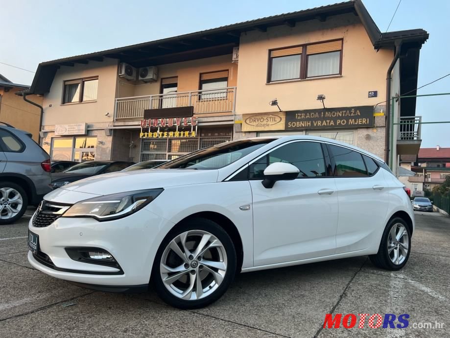 2015' Opel Astra 1.6 Cdti photo #1