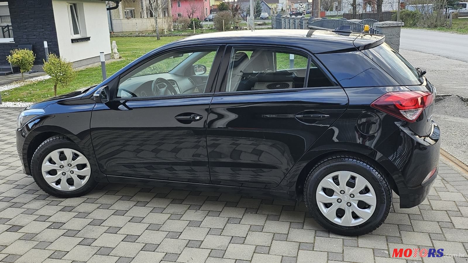 2016' Hyundai i20 1,25 photo #3