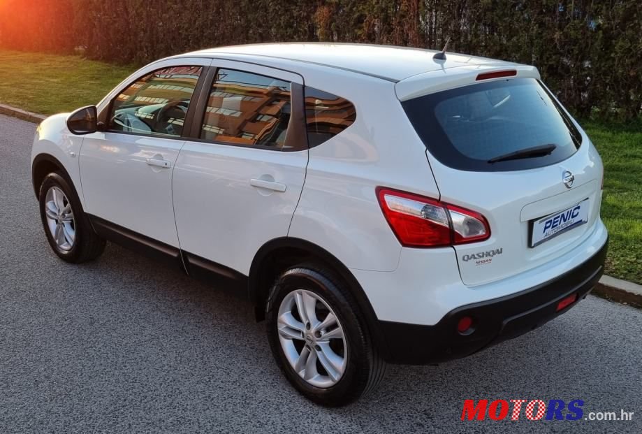 2010' Nissan Qashqai 1,6 16V photo #3