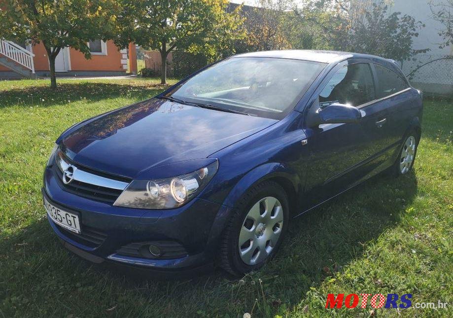 2006' Opel Astra Coupe Gtc photo #1
