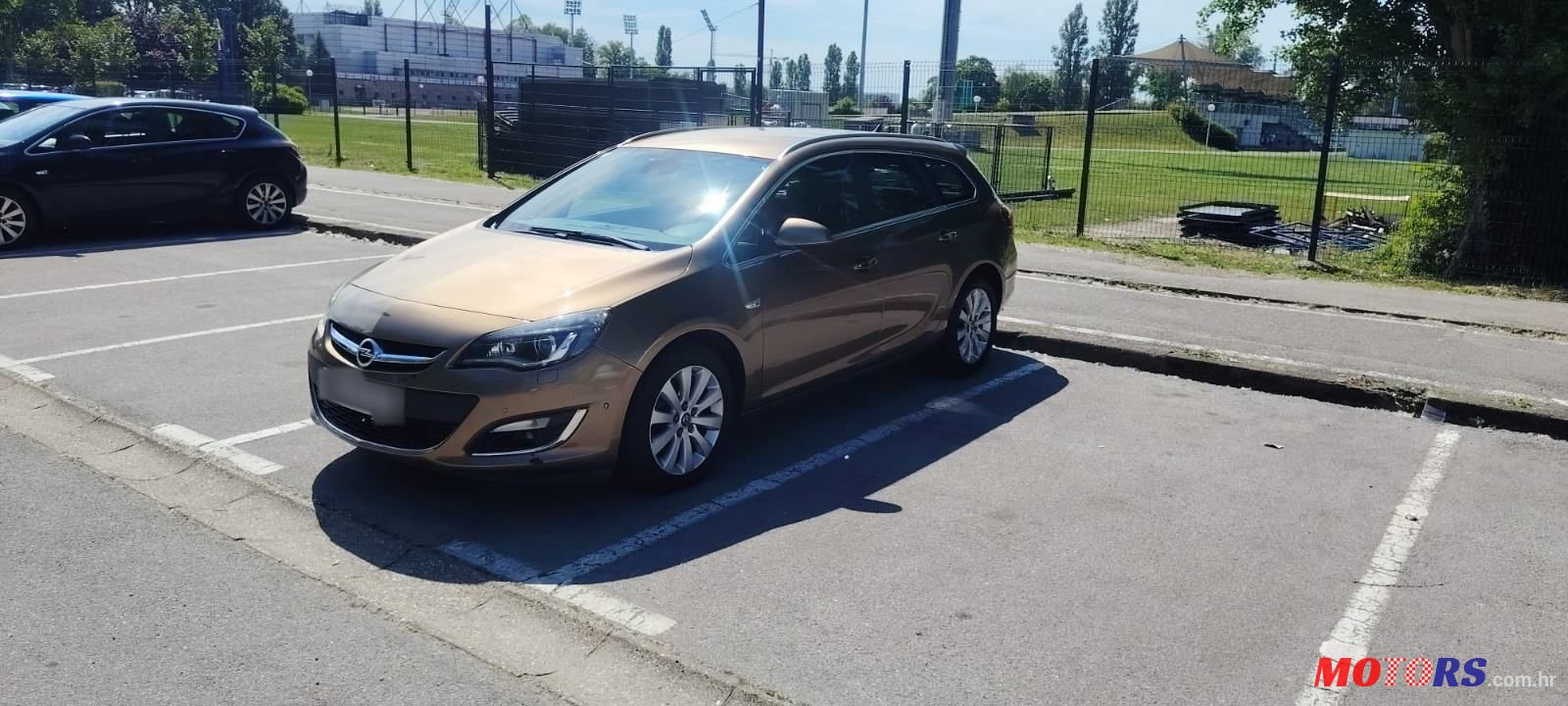 2013' Opel Astra 2,0 Cdti photo #2