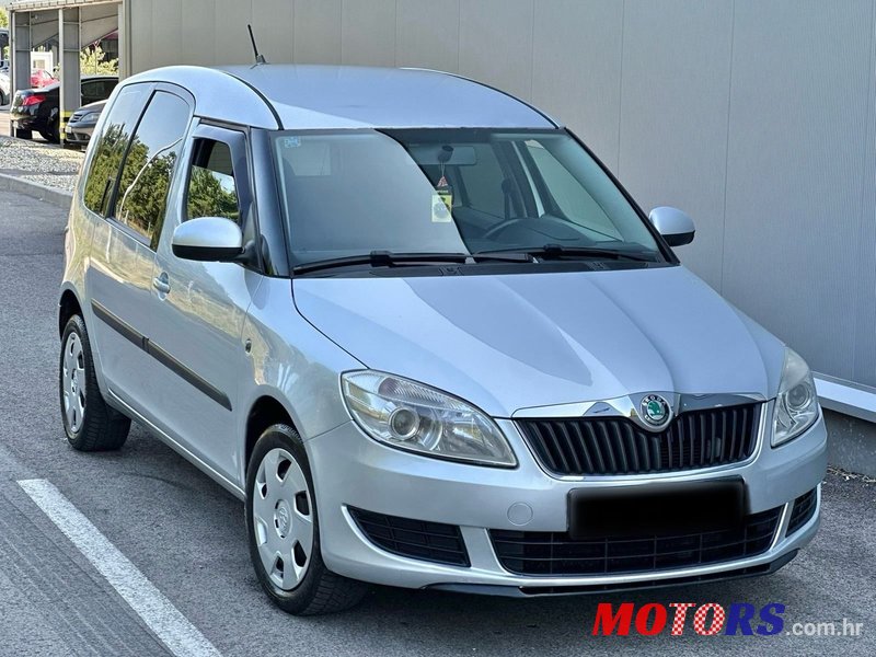 2011' Skoda Roomster 1,2 Tsi photo #2