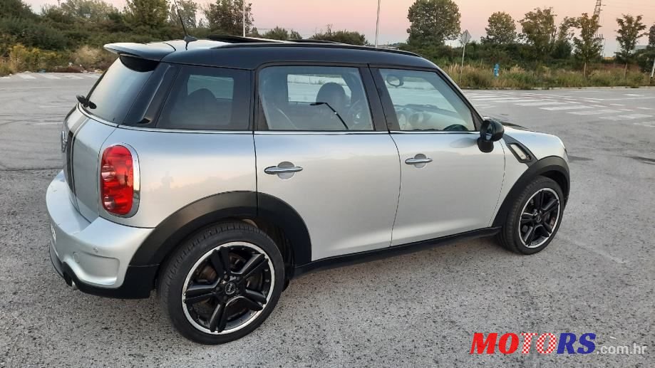 2011' MINI Countryman 2.0D photo #5