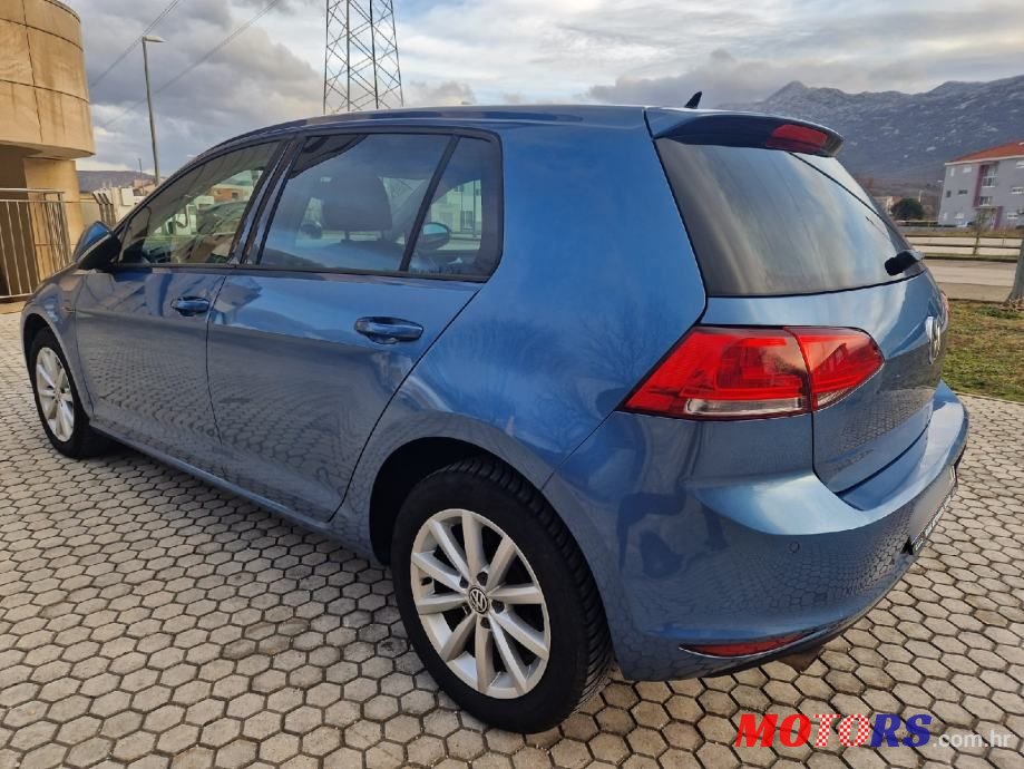 2015' Volkswagen Golf VII photo #5