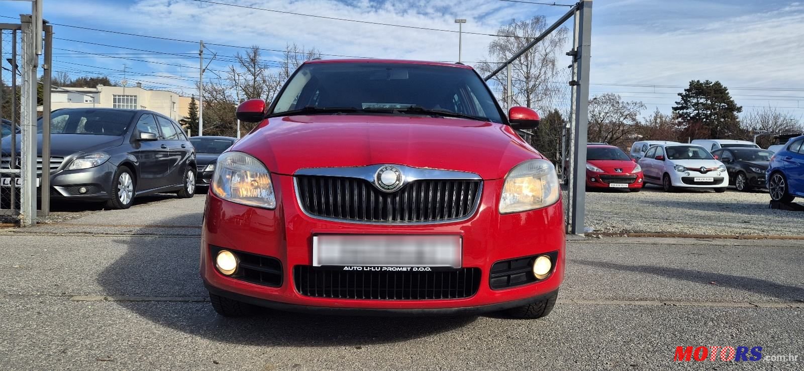 2009' Skoda Fabia Combi photo #2