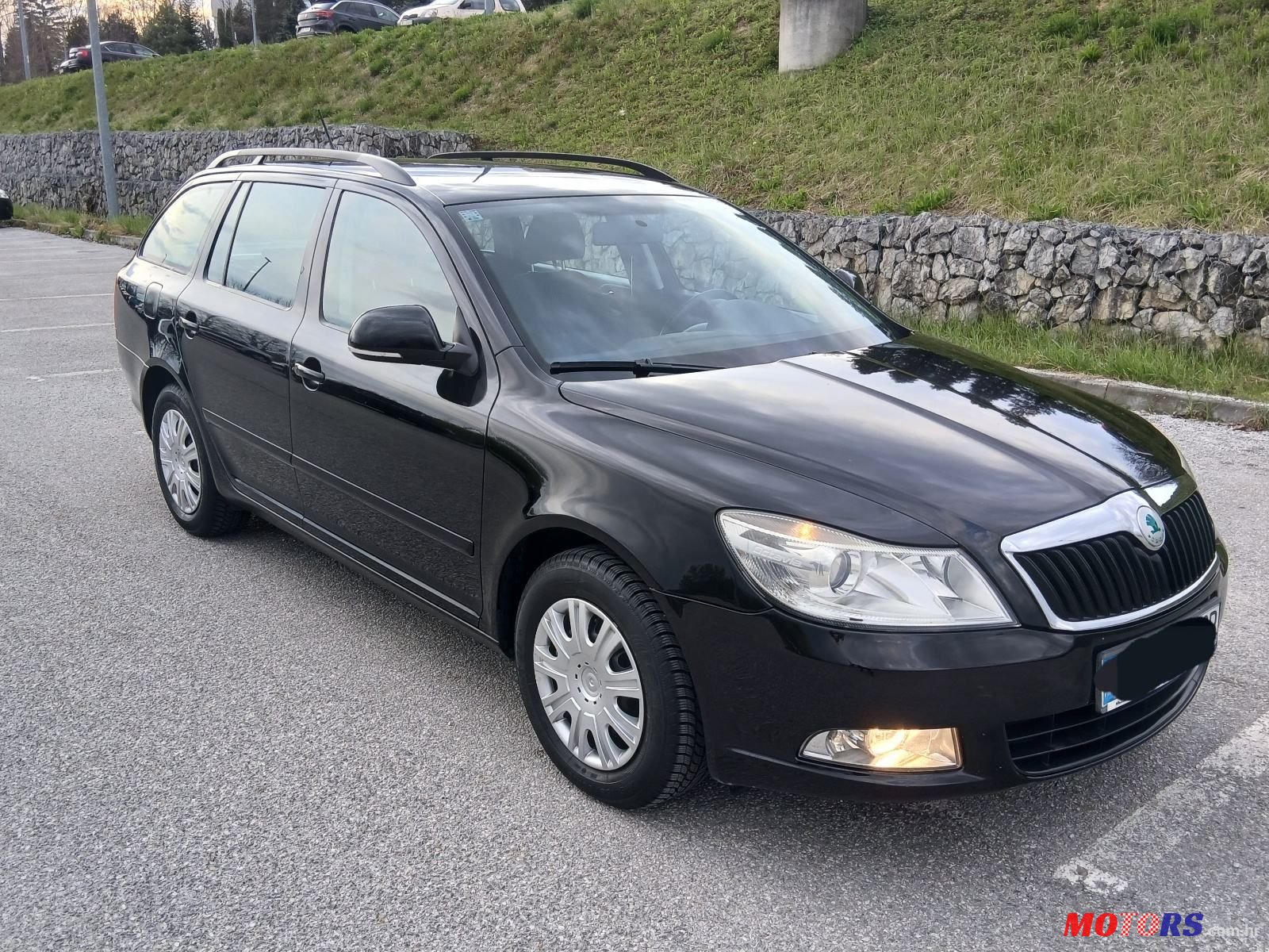 2010' Skoda Octavia Combi photo #5