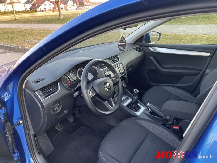 2019' Skoda Octavia 1,6 photo #3