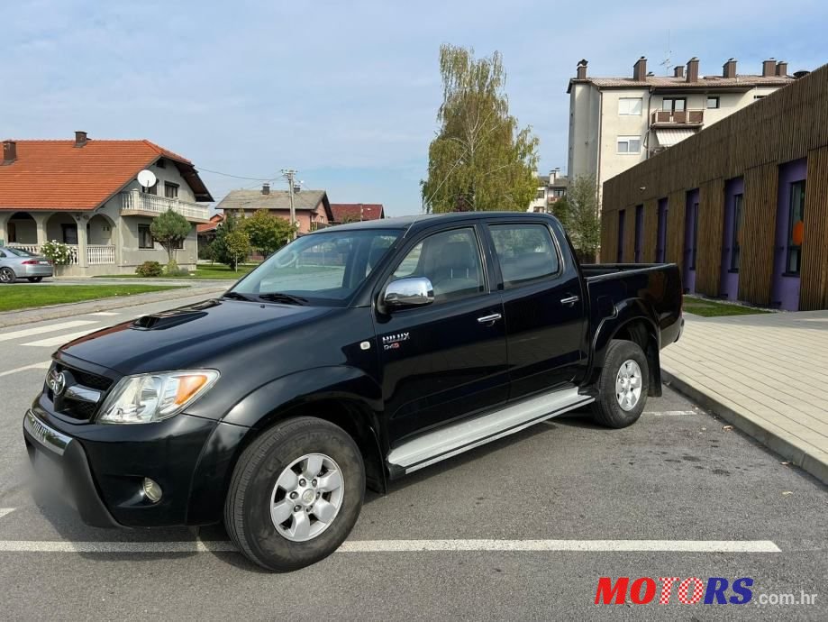 2008' Toyota Hilux 2.5D photo #2