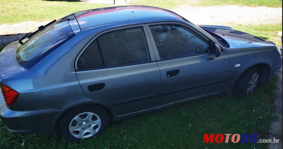 2004' Hyundai Accent 1,3 I Ls photo #1