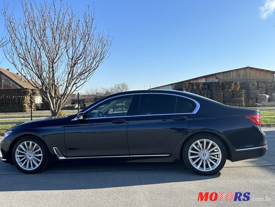 2016' BMW Serija 7 740D photo #5