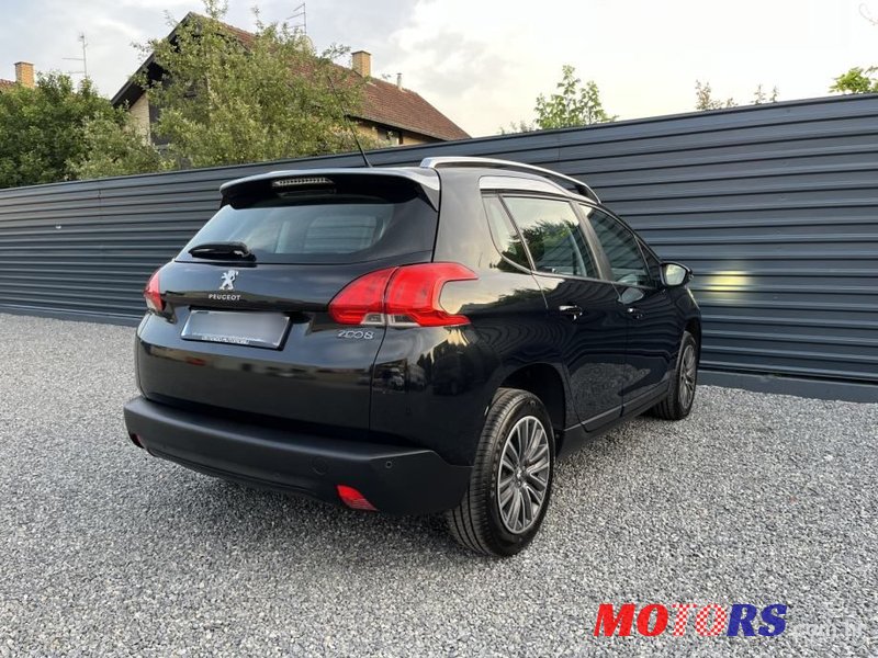 2015' Peugeot 2008 1,2 Vti photo #5