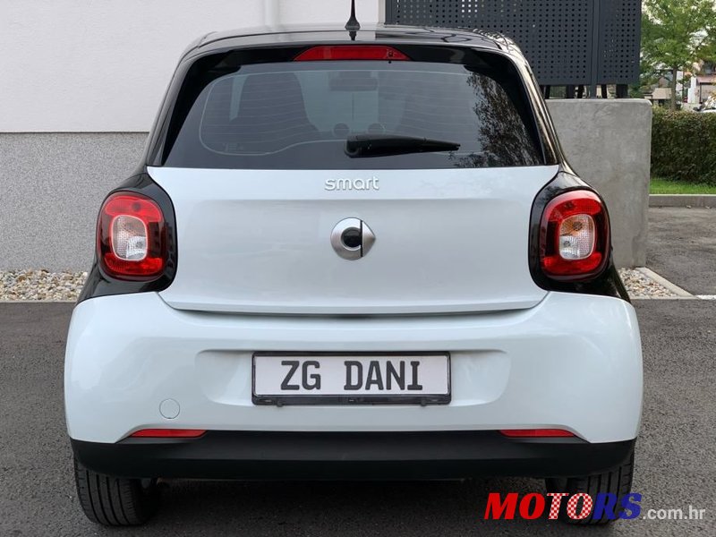 2015' Smart Forfour photo #4