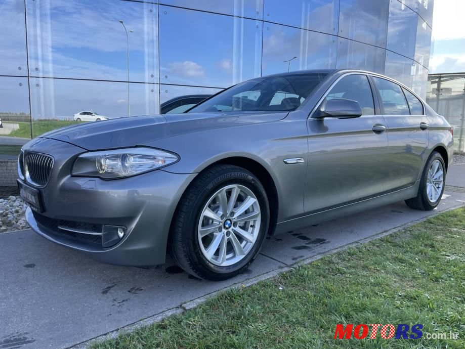 2012' BMW Serija 5 520D photo #1