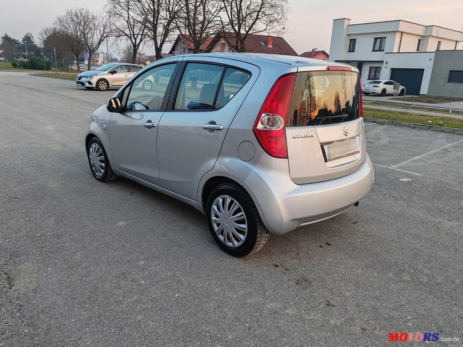 2010' Suzuki Splash 1,2 5 Glx photo #6