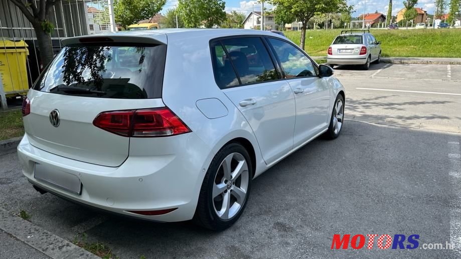 2013' Volkswagen Golf VII 2,0 Tdi Bmt photo #3