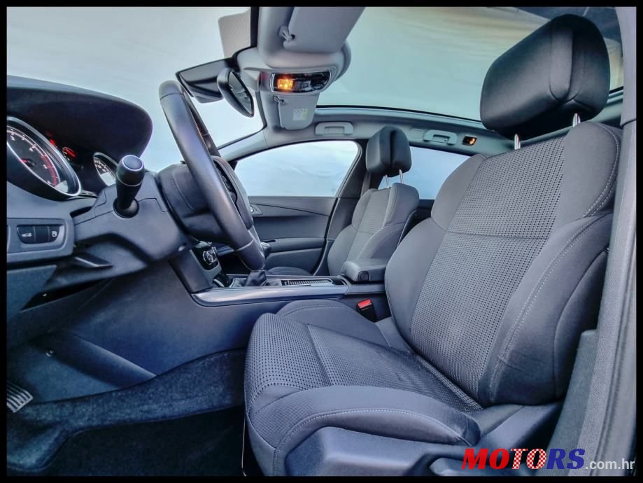 2017' Peugeot 508 Sw photo #6