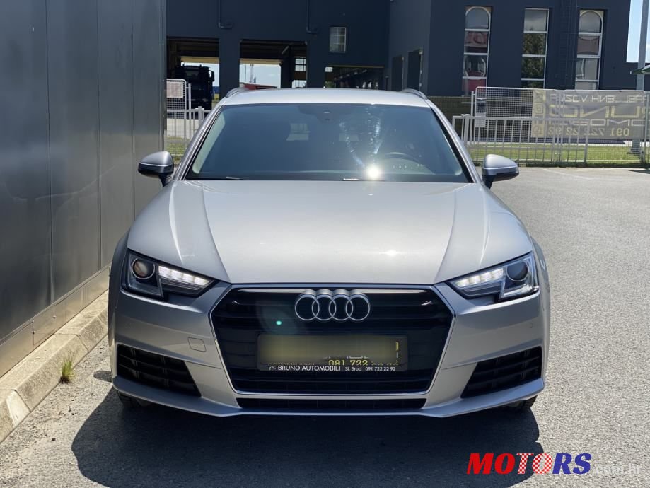 2016' Audi A4 Avant photo #2
