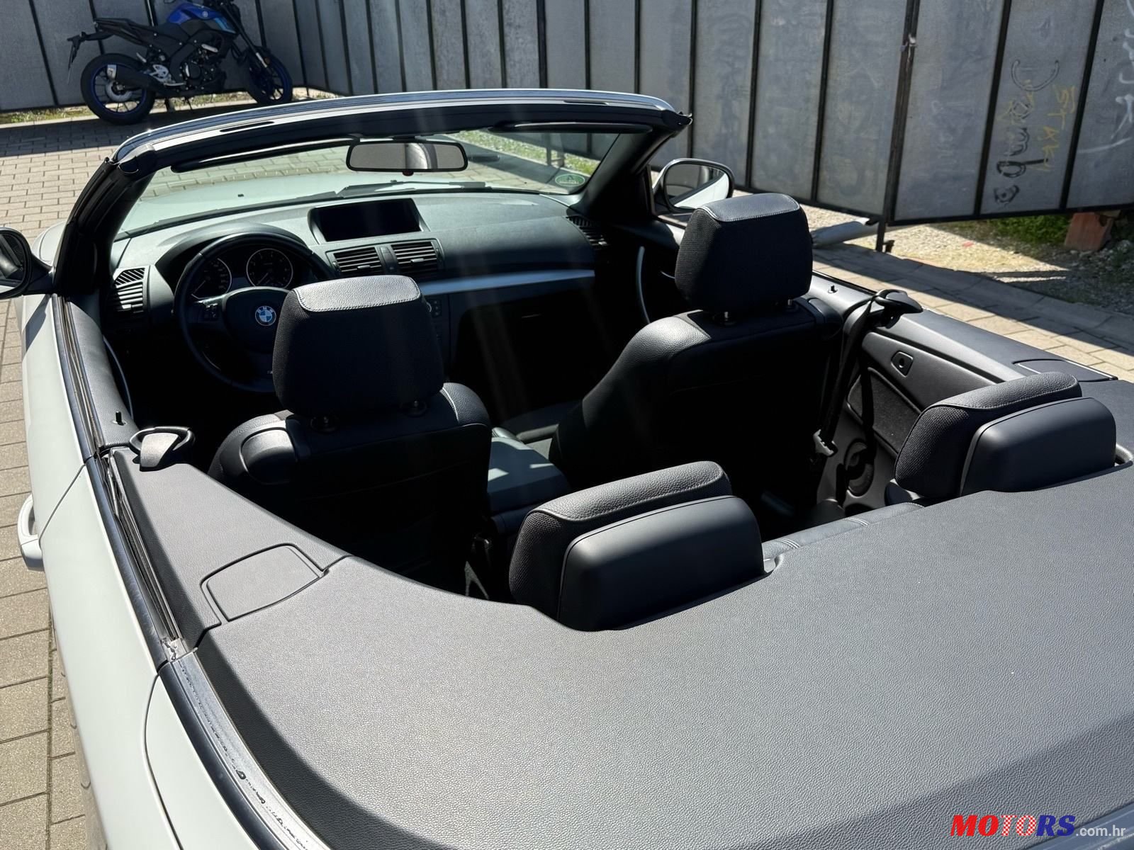 2010' BMW Serija 1 118I photo #2