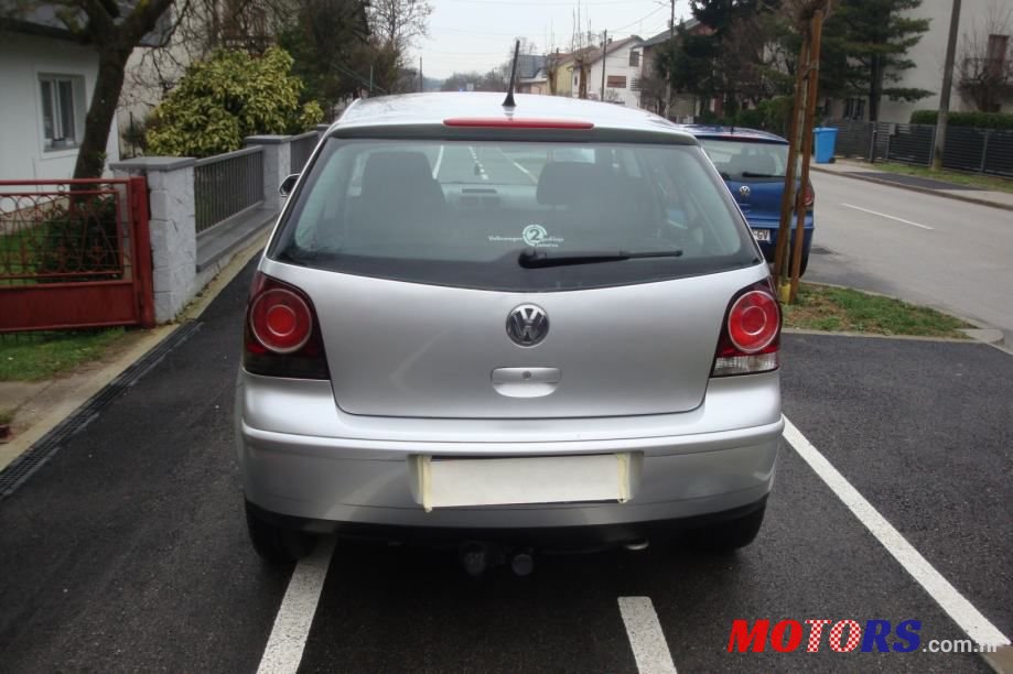 2006' Volkswagen Polo photo #5