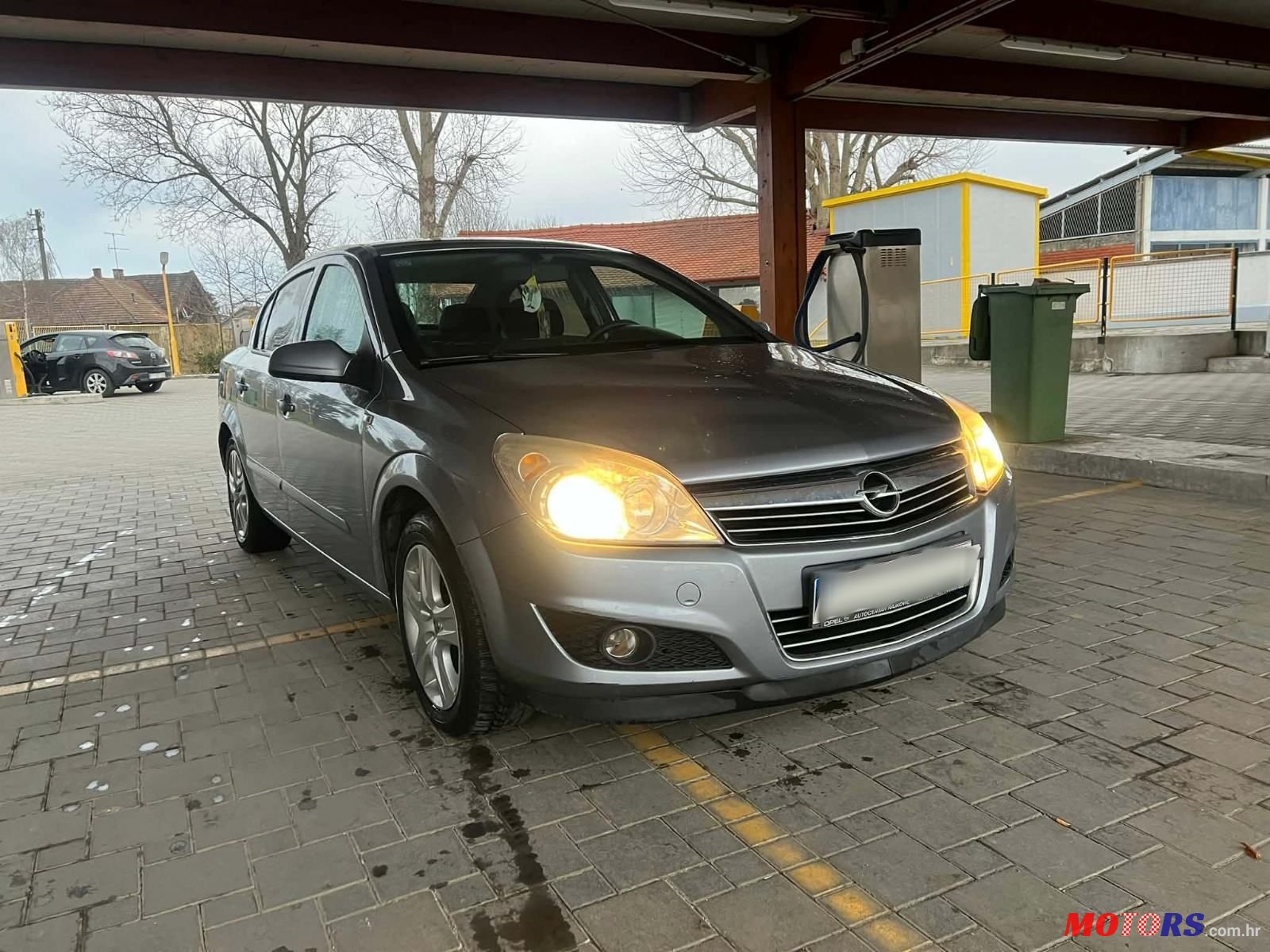 2010' Opel Astra 1,6 photo #6