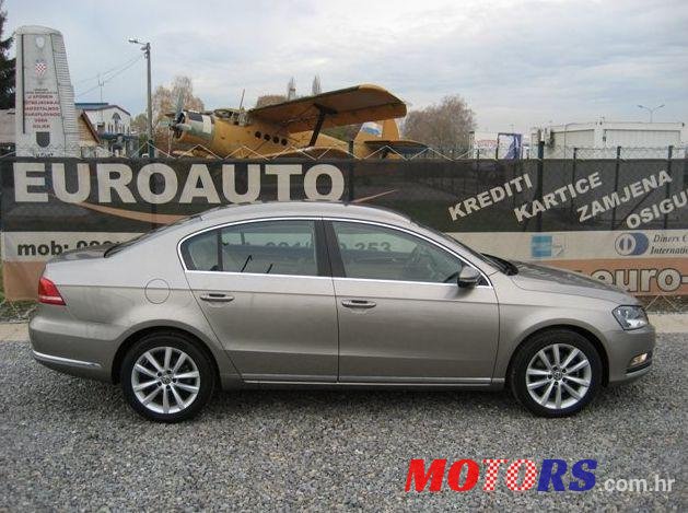 2012' Volkswagen Passat 1,6 Tdi photo #1