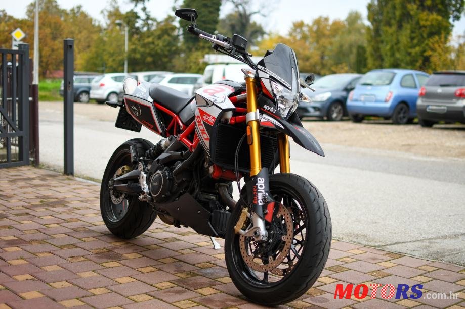 2019' Aprilia Dorsoduro 900 photo #1