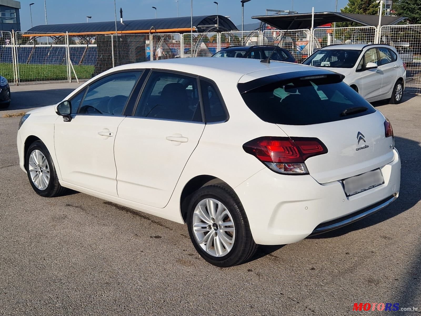 2017' Citroen C4 1,2 Vti 130 photo #5