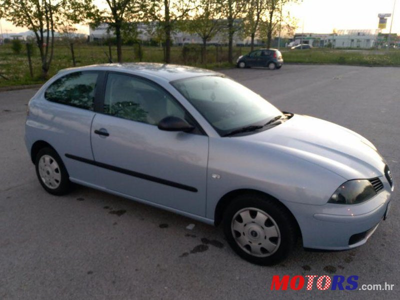 2003' SEAT Ibiza 1,4 16V photo #1