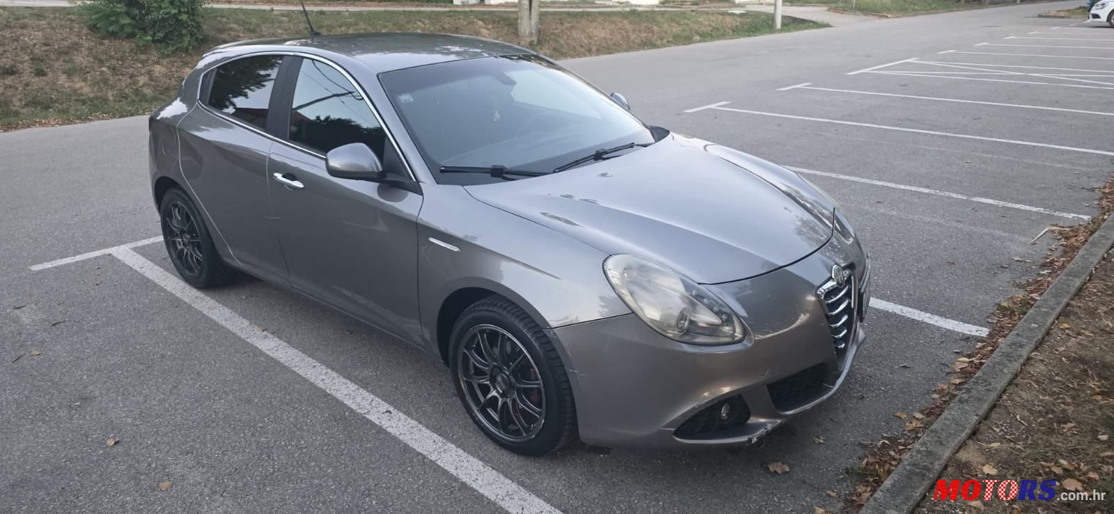 2011' Alfa Romeo Giulietta 1,6 D. N. A photo #3