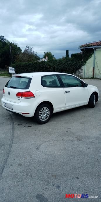 2010' Volkswagen Golf 6 1,6 Tdi photo #2
