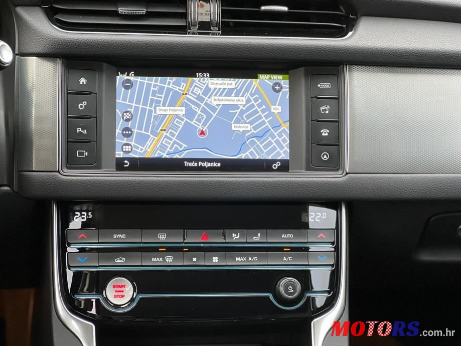2018' Jaguar XF 2,0 photo #5
