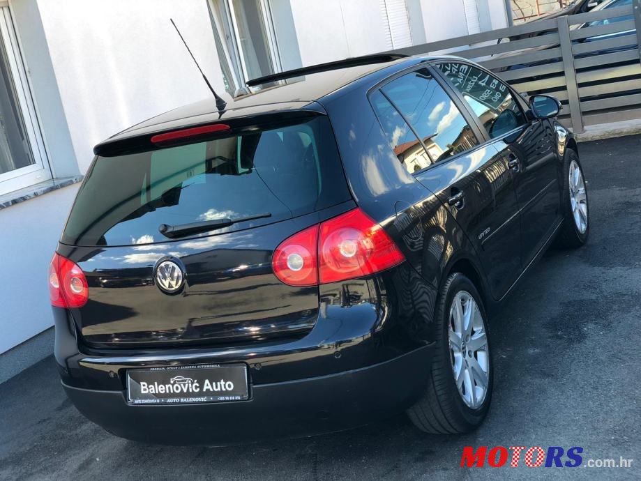2008' Volkswagen Golf 5 1,9 Tdi photo #6