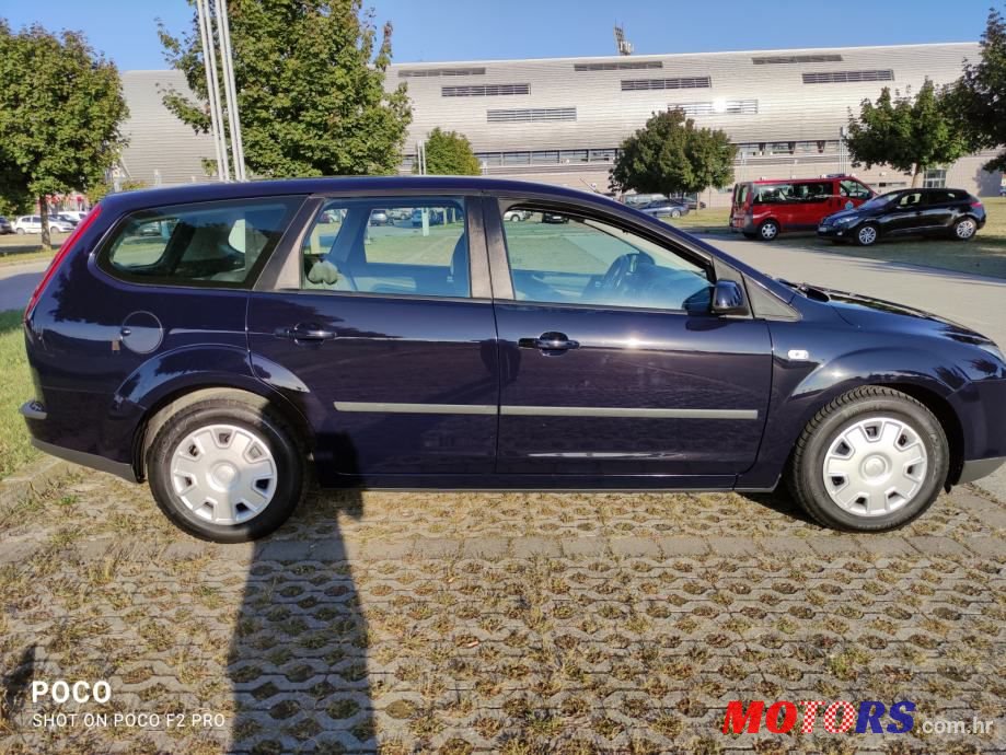 2007' Ford Focus Karavan photo #4