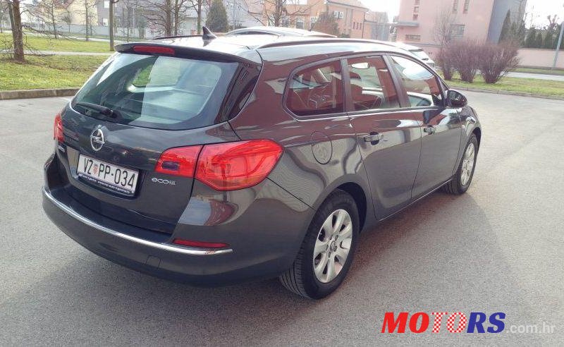 2015' Opel Astra Karavan 1,6 Cdti photo #2