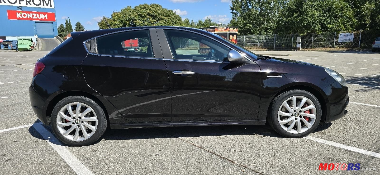 2011' Alfa Romeo Giulietta 1,6 D. N. A photo #5