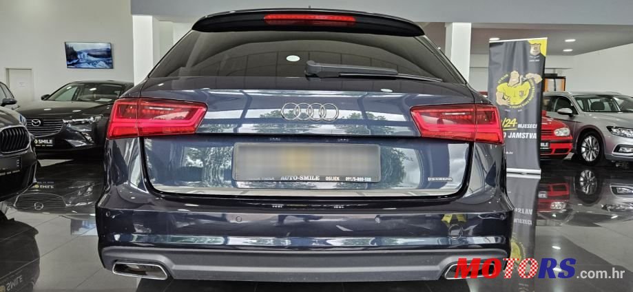 2017' Audi A6 Avant photo #6