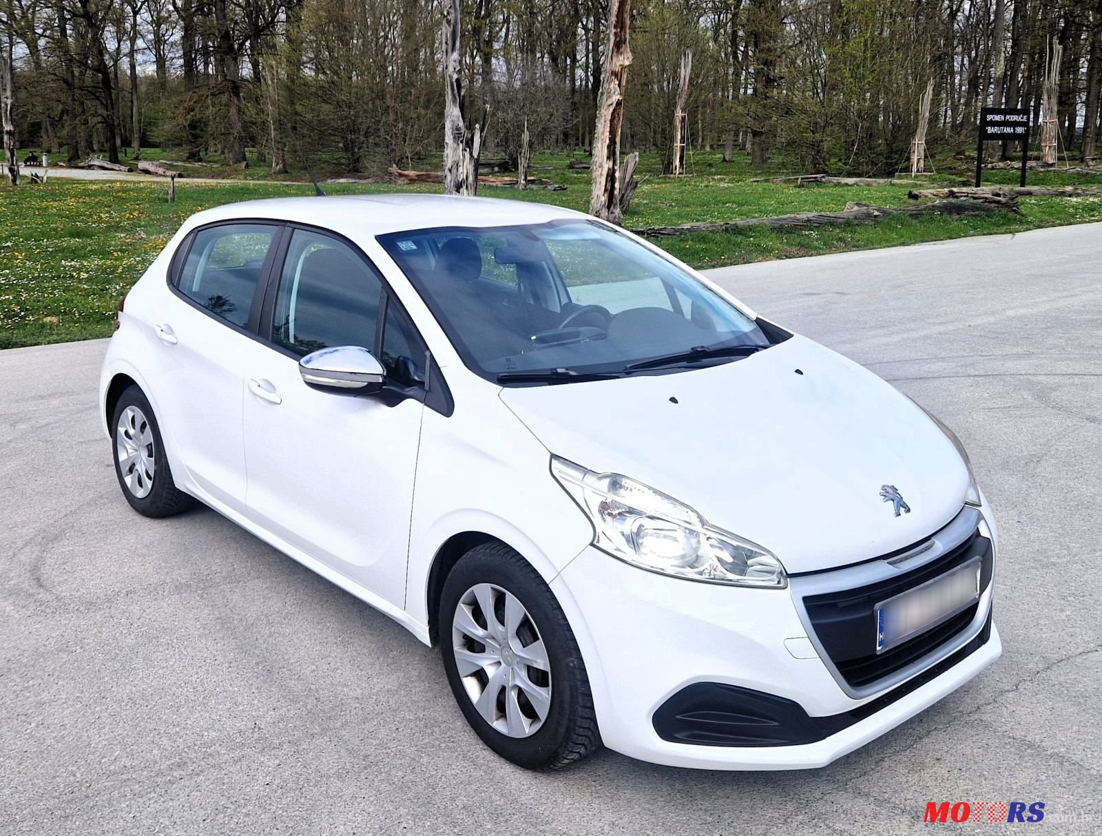 2015' Peugeot 208 1,6 E-Hdi photo #1