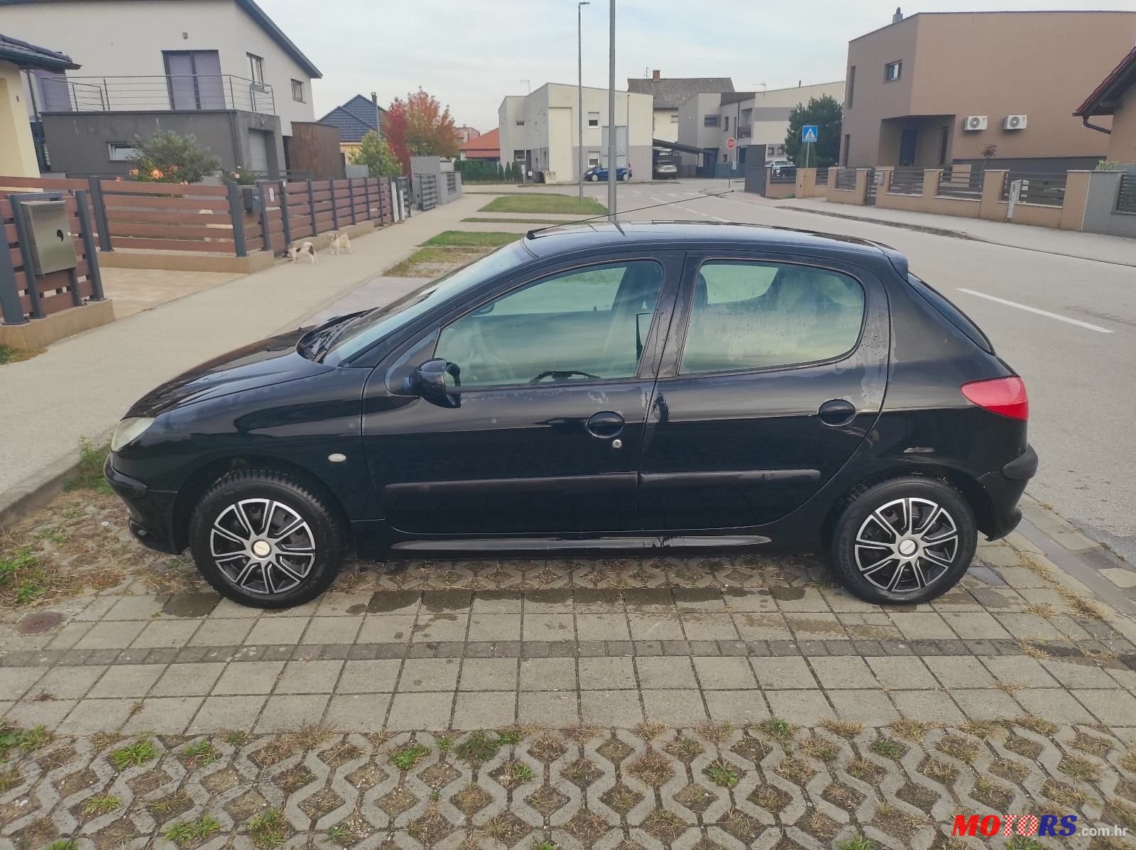 2001' Peugeot 206 206 1,4 photo #2