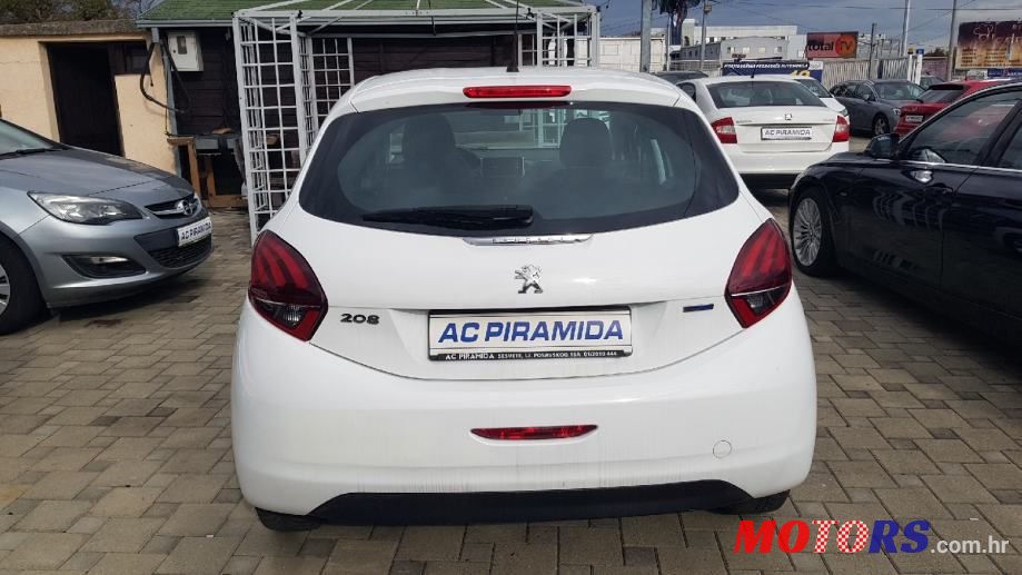 2017' Peugeot 208 1,6 Bluehdi photo #6