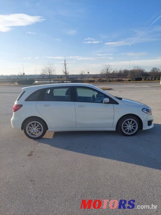 2015' Mercedes-Benz B-Klasa 180D photo #5